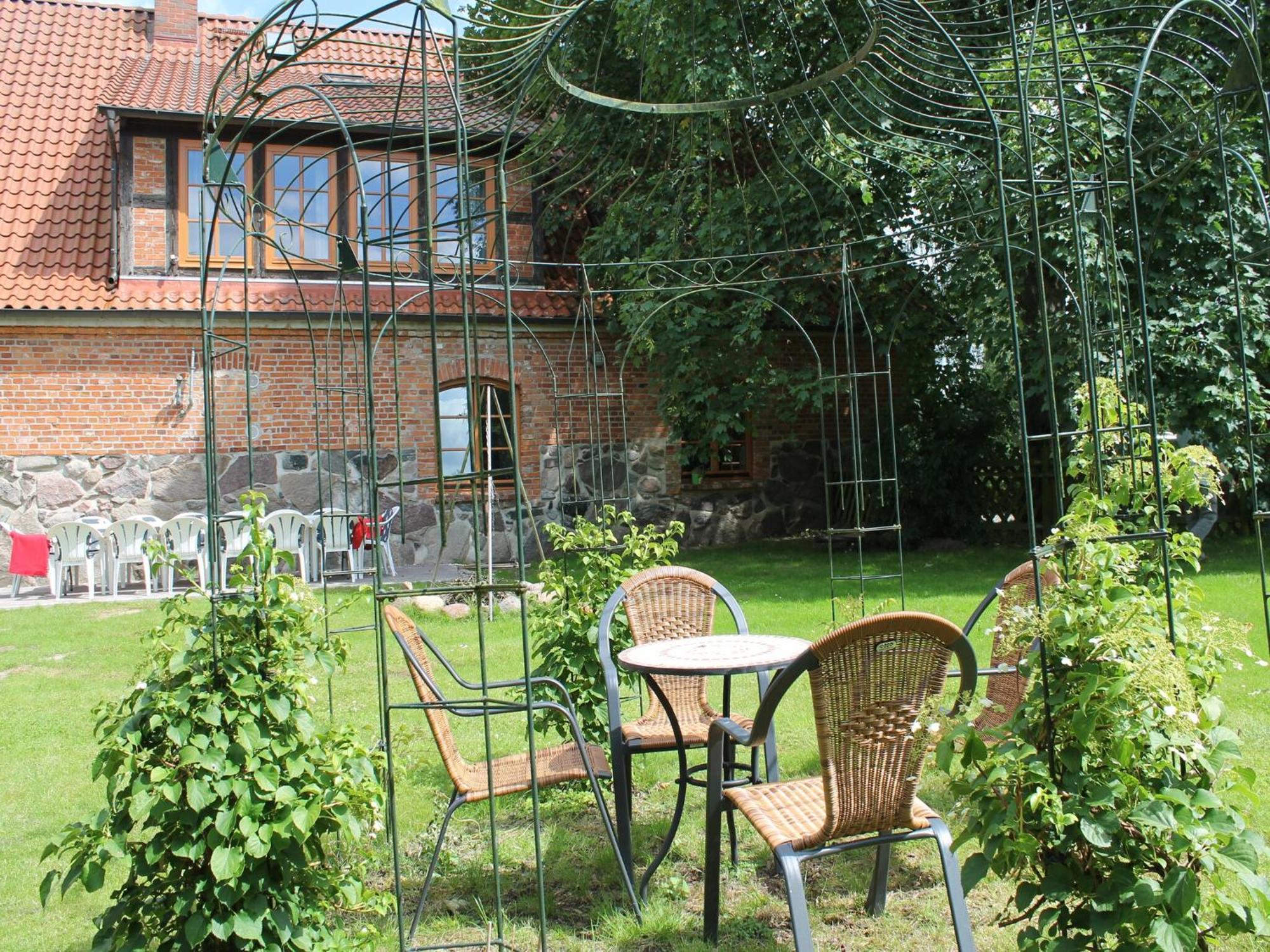 Villa Mansion In Gressow With Terrace Garden Bbq Pond Bicycles Esterno foto